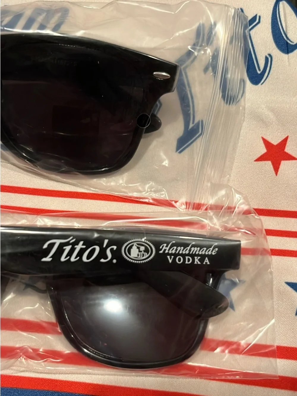 Titos sleek black
